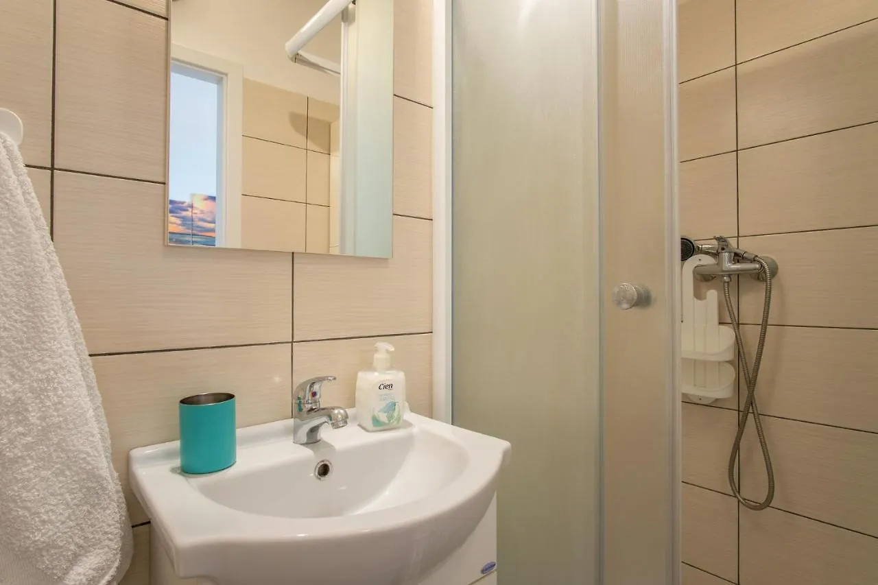 Private Holliday Apartment Pag Town