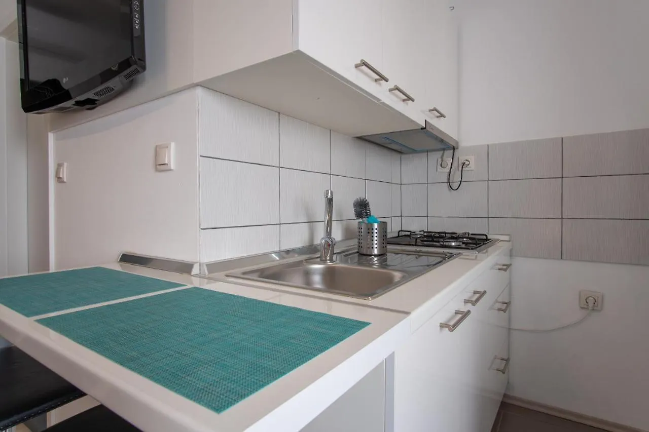Private Holliday Apartment Pag Town