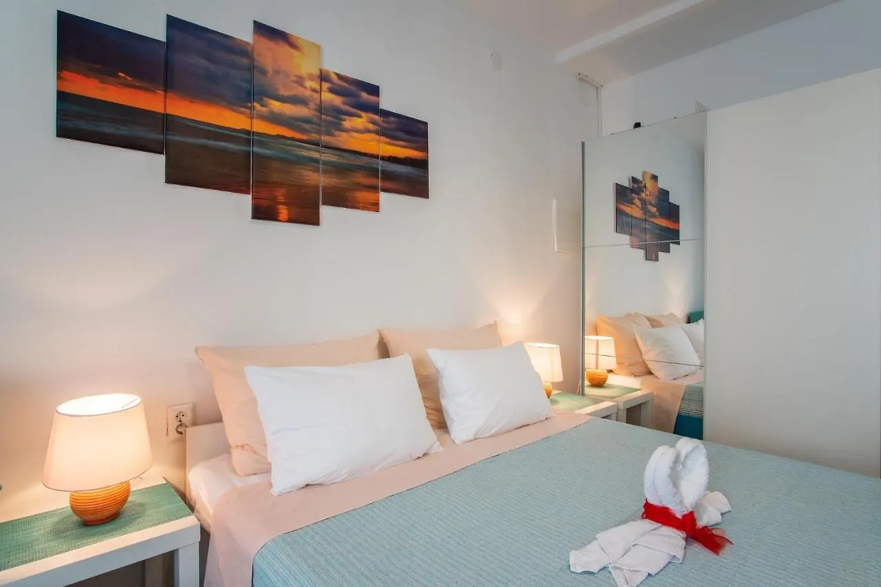 Private Holliday Apartment Pag Town